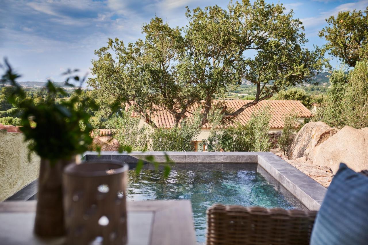Hotel Cascioni Eco Retreat à Arzachena Extérieur photo