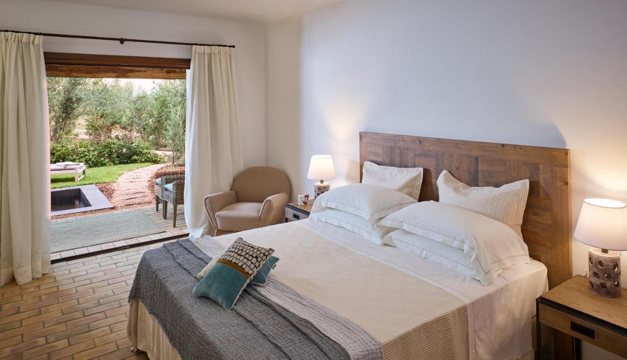 Hotel Cascioni Eco Retreat à Arzachena Extérieur photo